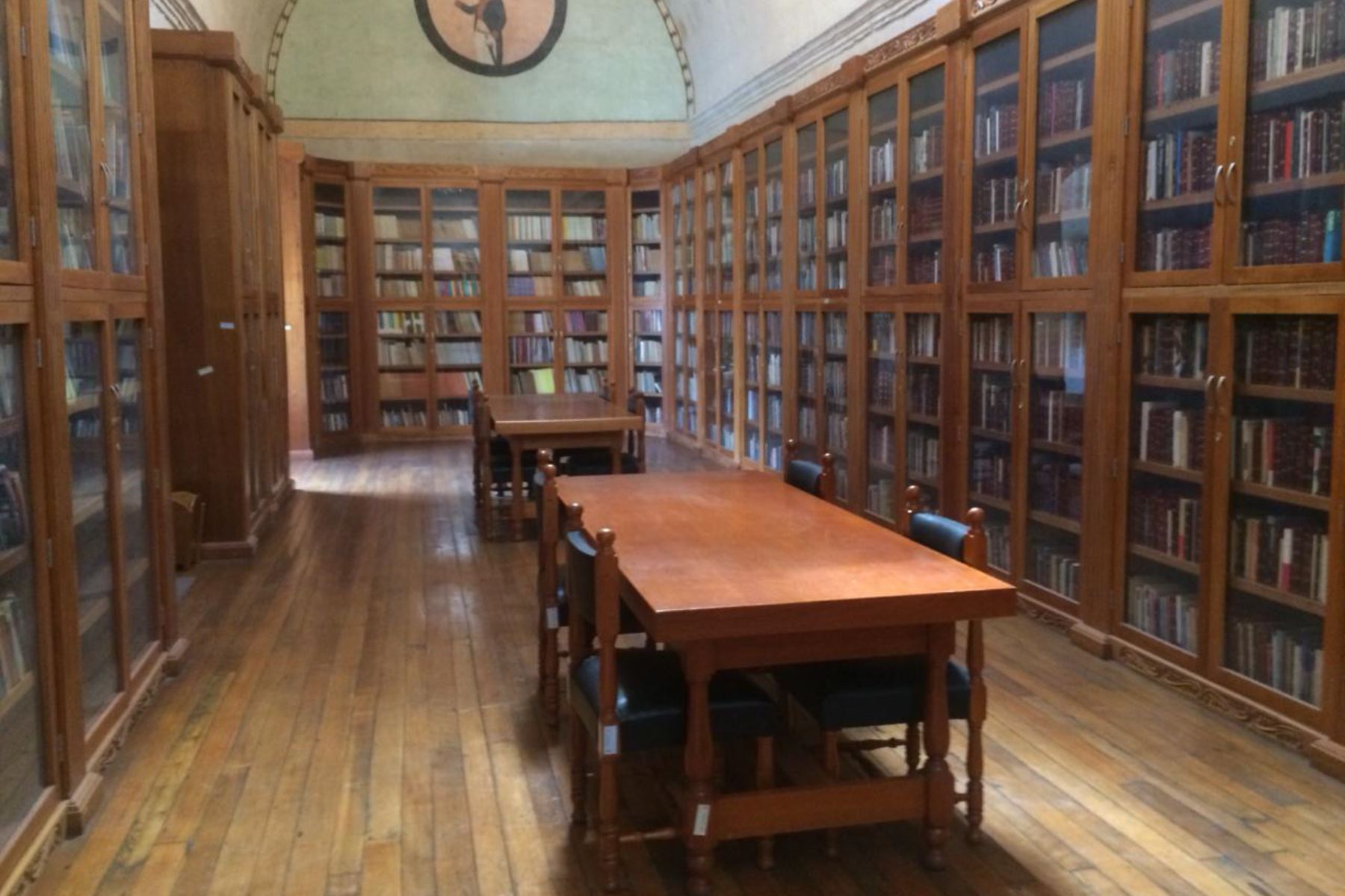 Se pierden 20 libros de la Biblioteca Mario Vargas Llosa - Diario EP - Perú