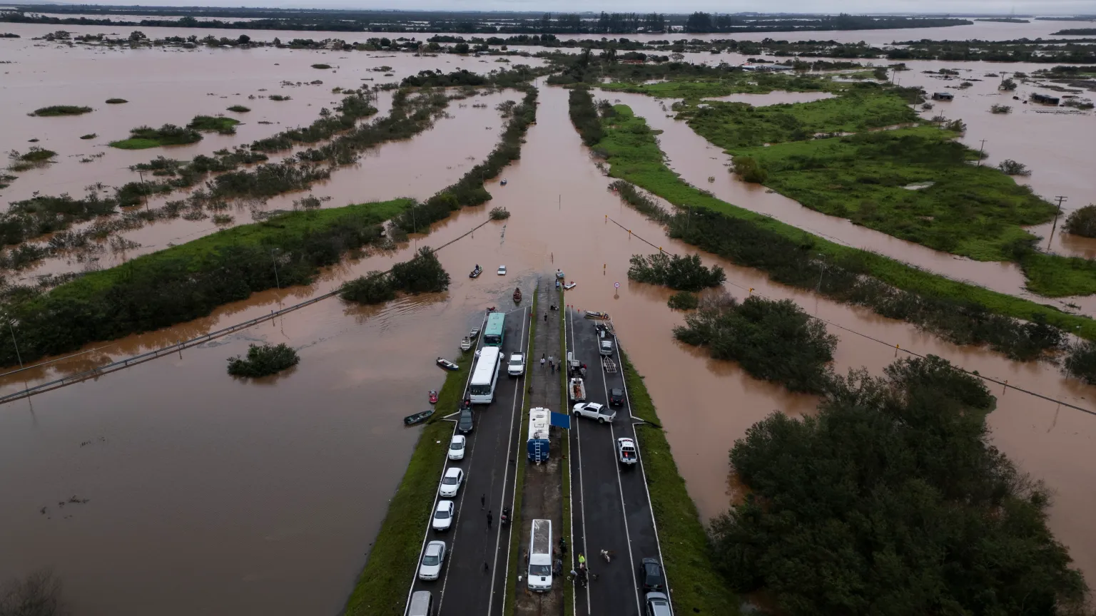 Inundaciones dejan 57 víctimas mortales en Brasil Diario EP Perú