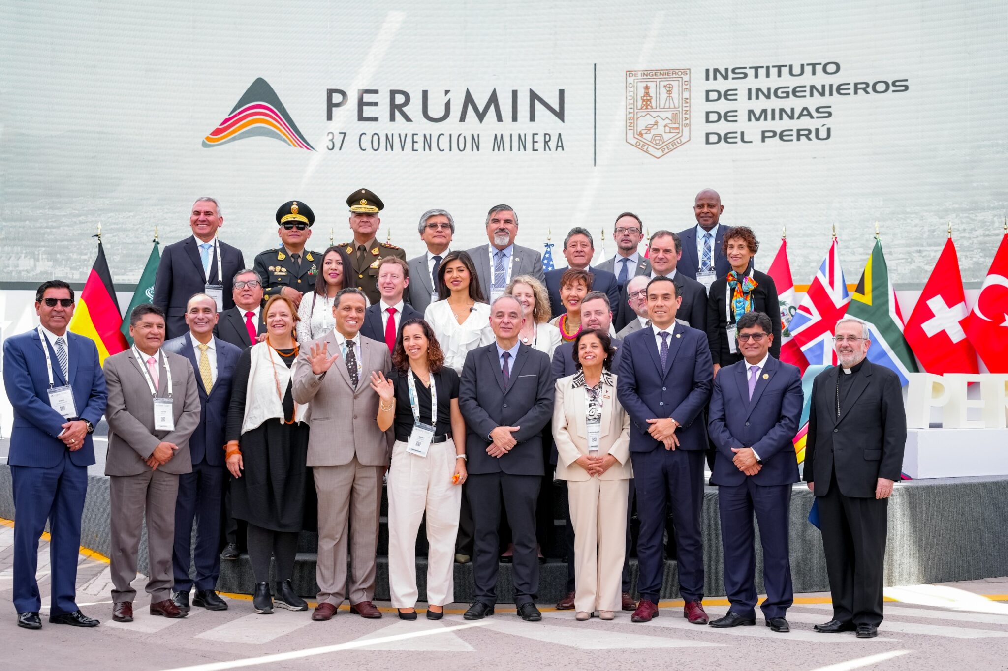PERUMIN 37 Convención Minera inició actividades en Cerro Juli